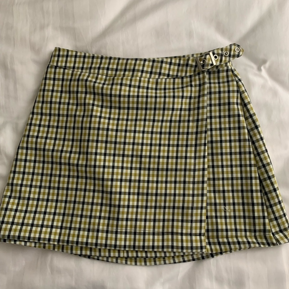 Brandy Melville Black and yellow plaid skirt